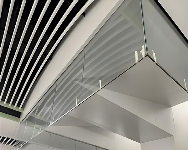 合水玻璃合水挡烟垂壁