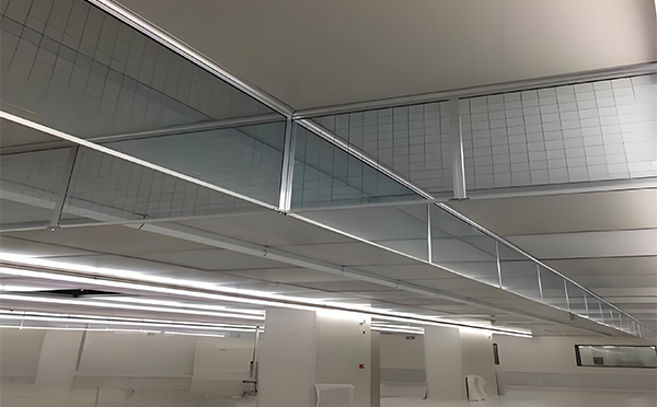 合水玻璃挡烟垂壁