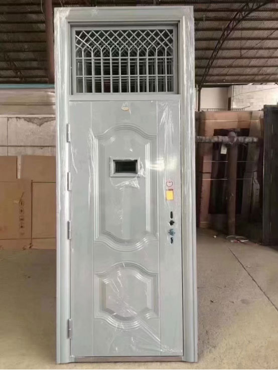 合水学校教室门