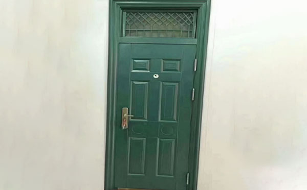 合水学校教室门