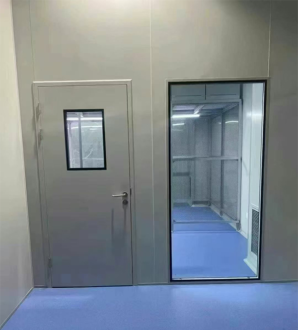 学校教学楼完成合水防火门标准化安装